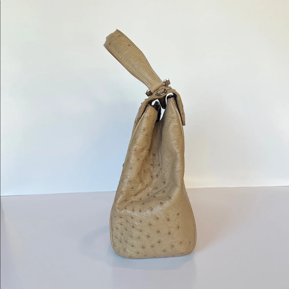 Kara Ross nude ostrich handbag with detachable shoulder strap - Picture 2 of 13